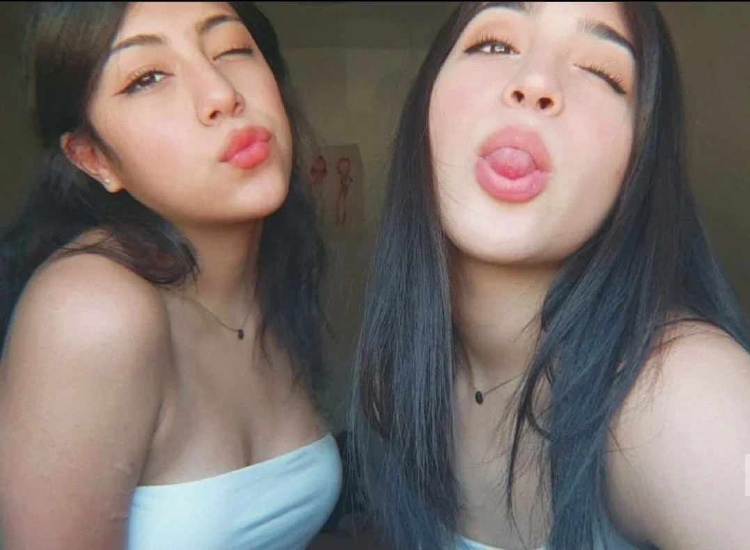 IRL SISTERS NUDES image 30