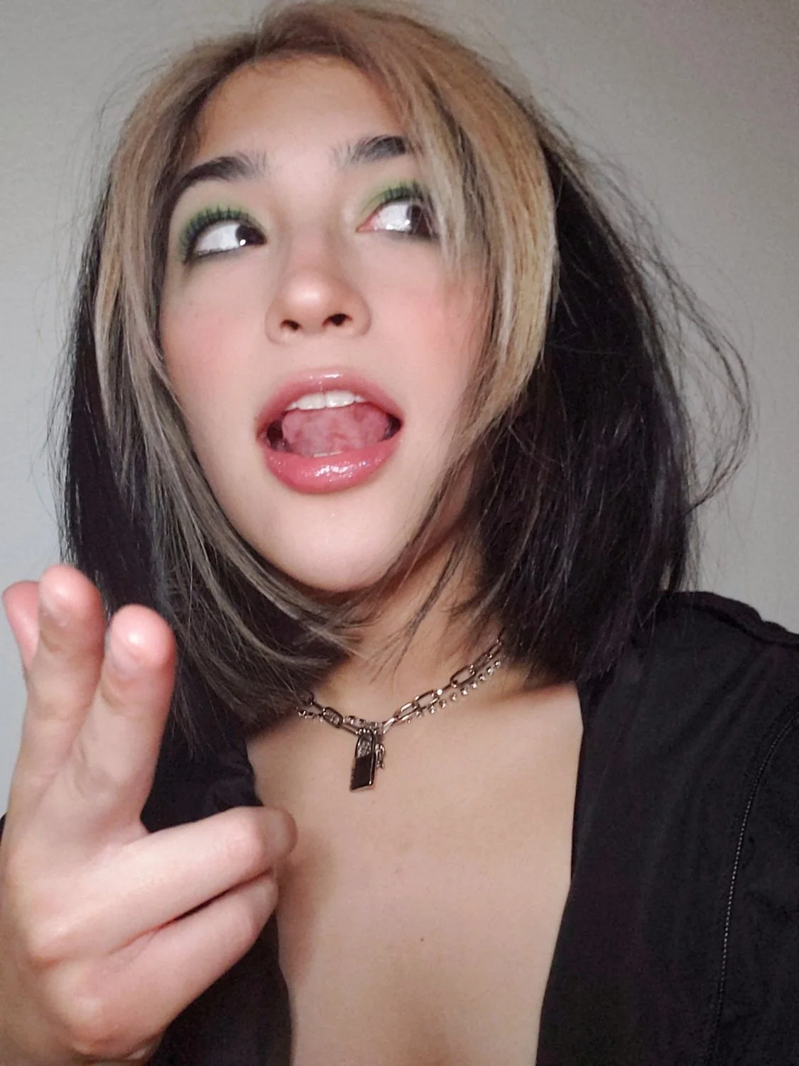 IRL SISTERS NUDES image 49
