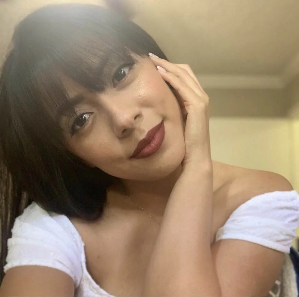 Beautiful big tit Latina Karina image 22