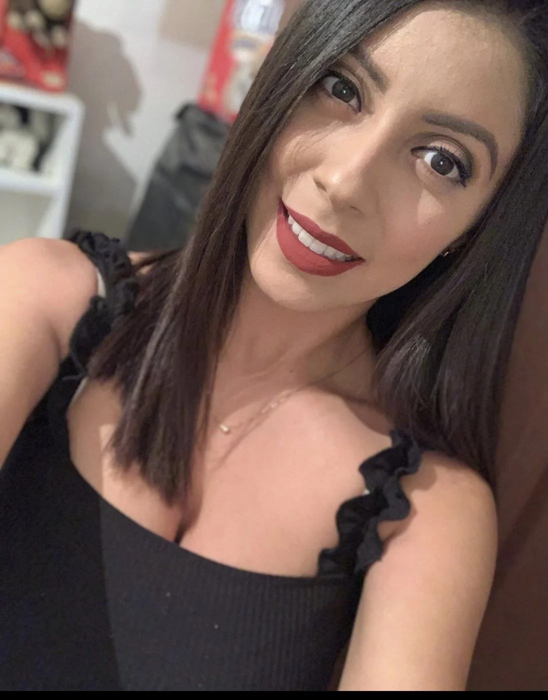Beautiful big tit Latina Karina image 32