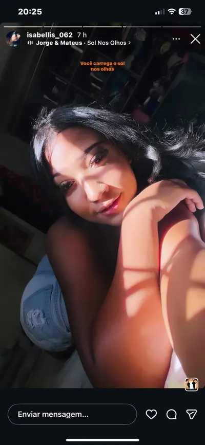 Putinha de Goiânia mandou vídeo rebolando pro amigo e foi vazada 🔥 cover image