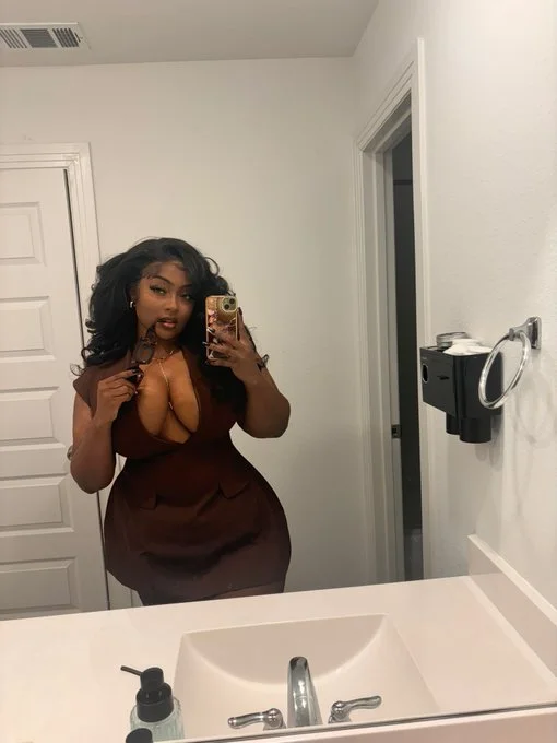 MONA LETMAN❤️ image 13
