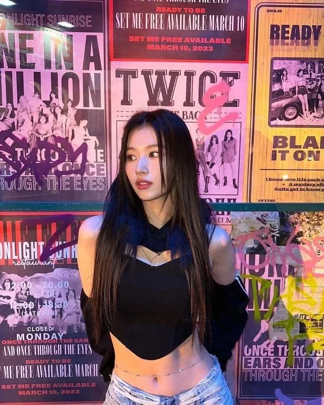 Sana (Twice) Pictures 1 📷 image 12