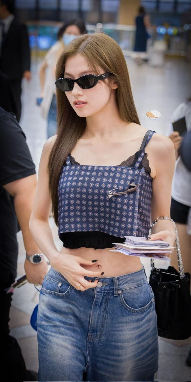 Sana (Twice) Pictures 1 📷 image 16