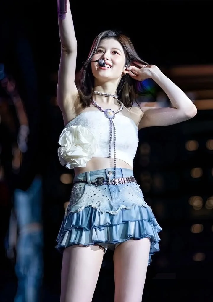 Sana (Twice) Pictures 1 📷 image 3