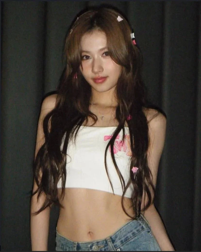Sana (Twice) Pictures 1 📷 image 33