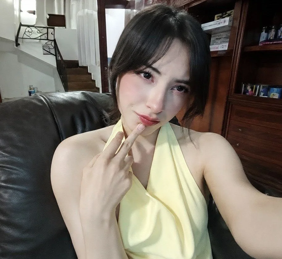 Putita blanca es exhibida háganle morbo recién cumplió 18 image 3
