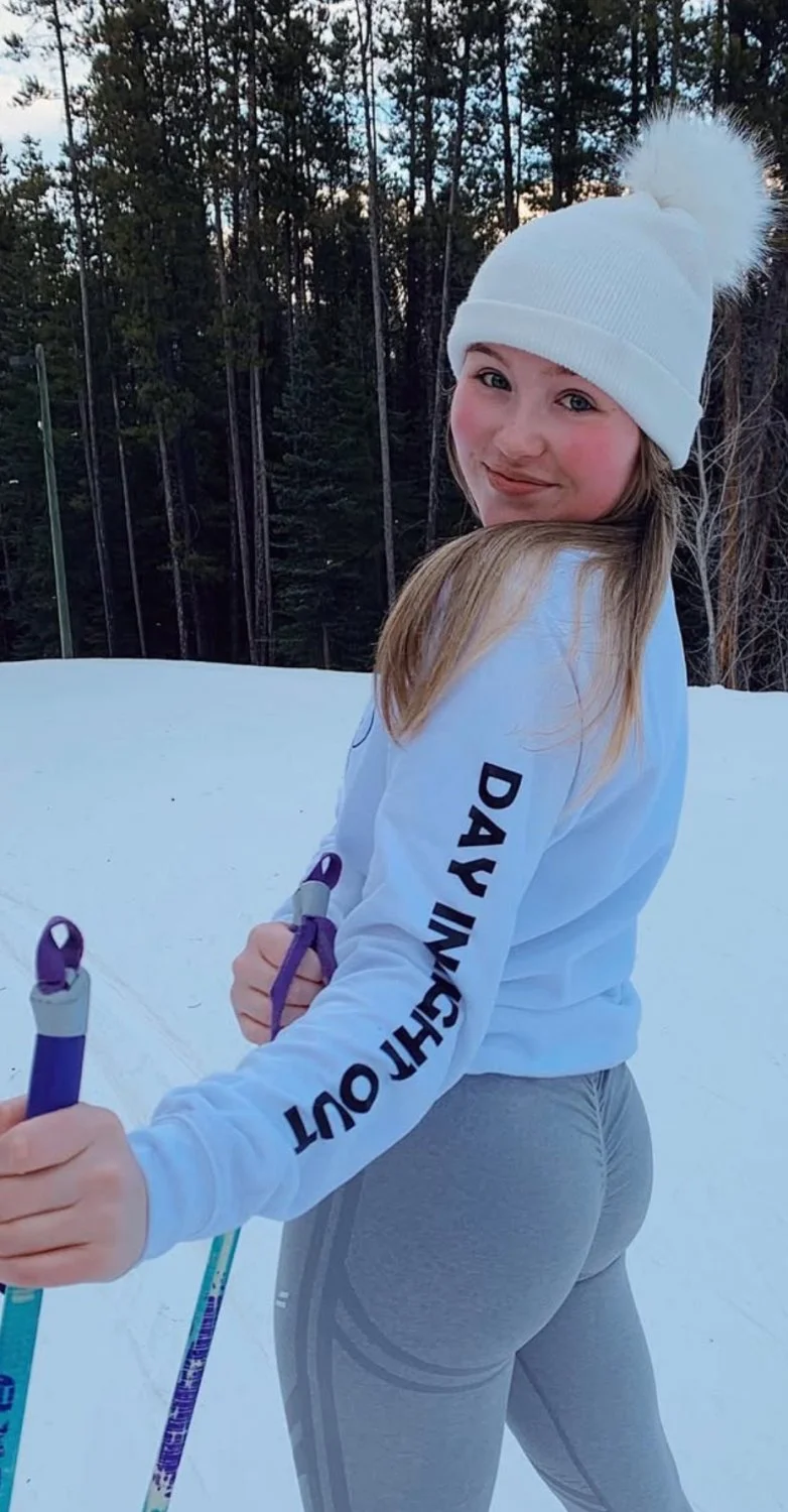 Busty Teen Bop Sadie image 19