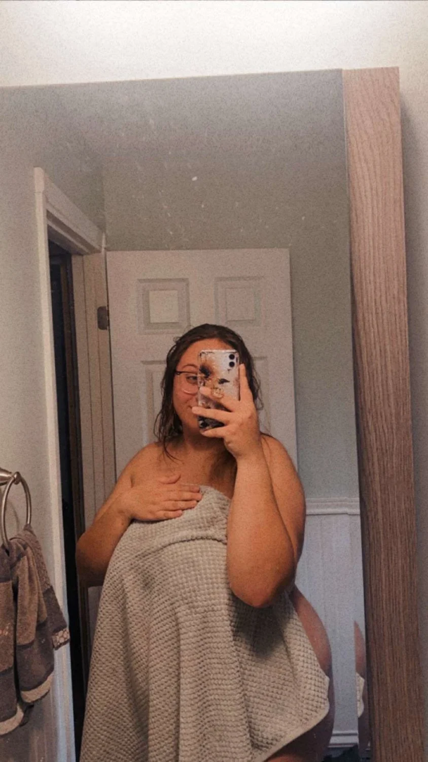 Chubby white girl image 13