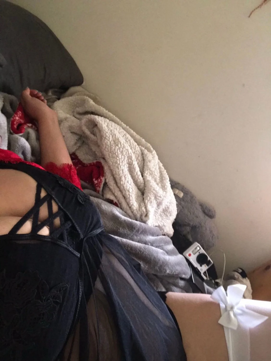 Chubby white girl image 3