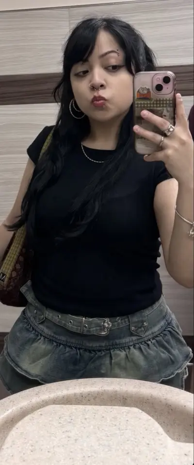 Chicago Latina baddie Evelyn Shared cover image