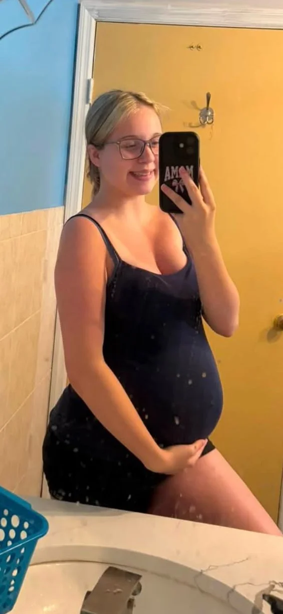 Pregnant Teen image 6