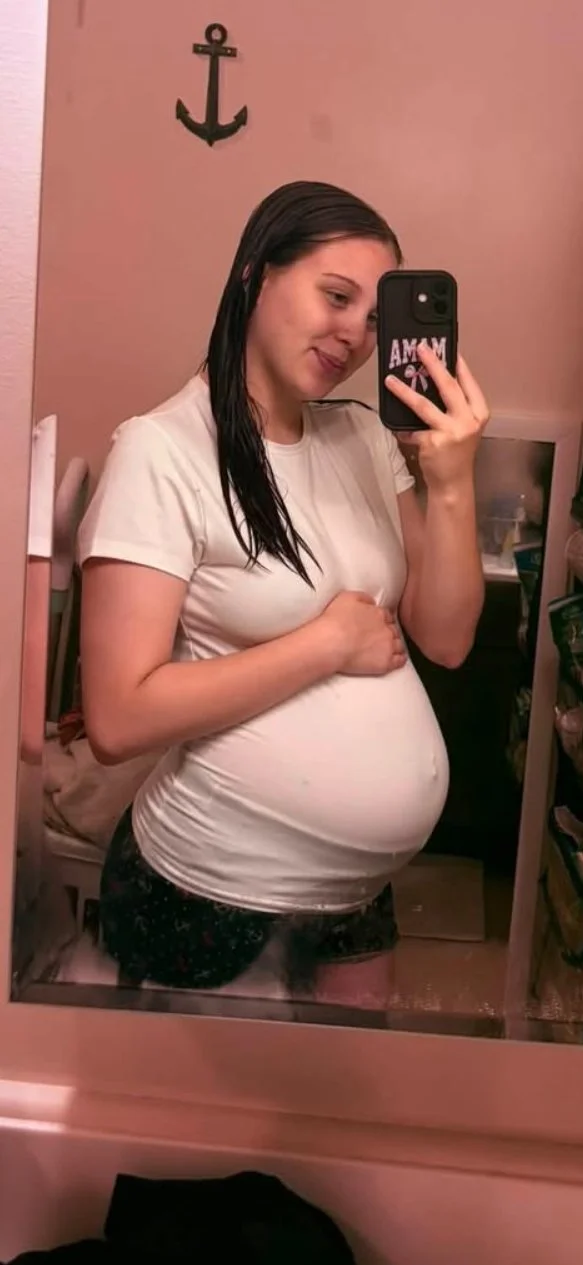 Pregnant Teen image 8