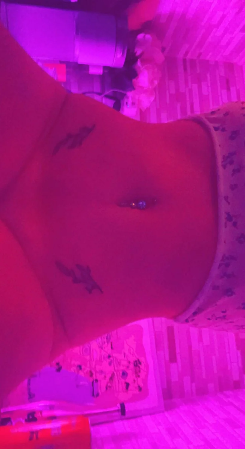 Blonde gf nudes. Gonna delete soon image 17