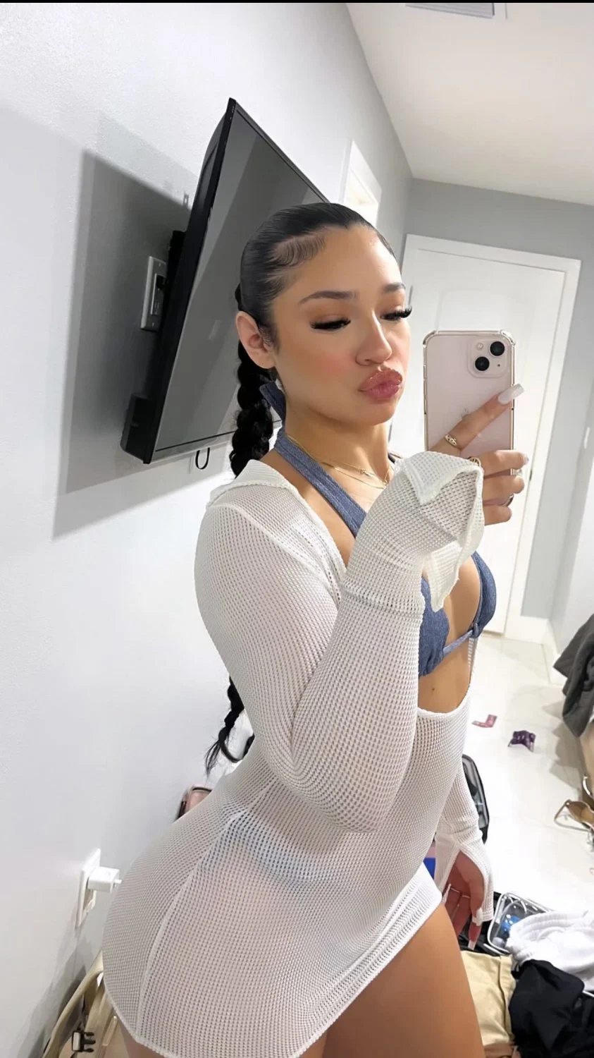 Sutty gym Latins image 3
