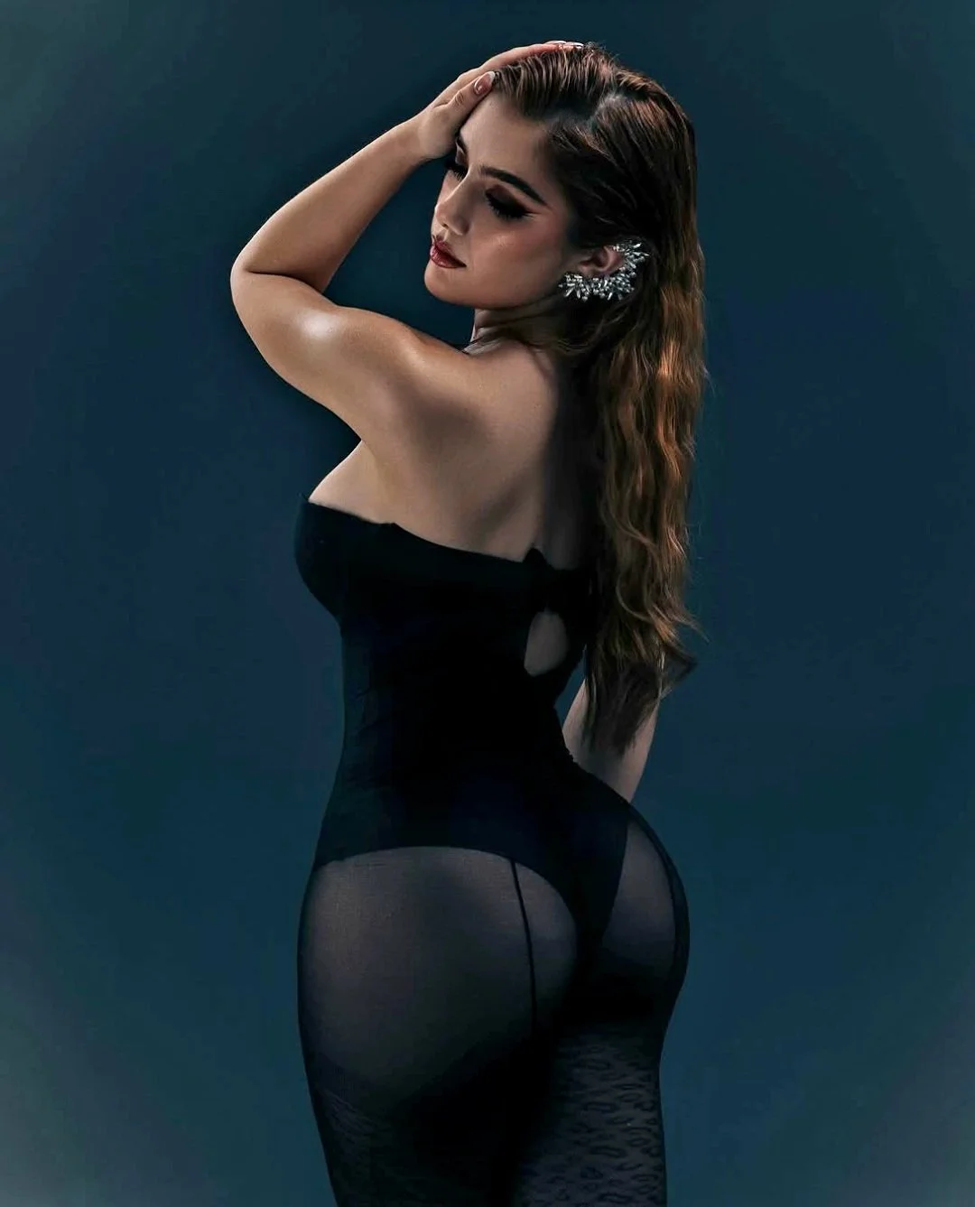 Que opinan de esta puta tetona de Sinaloa image 5