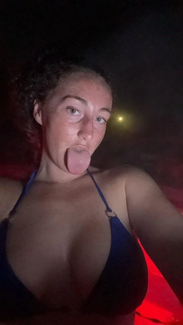 Check out this white girl image 2