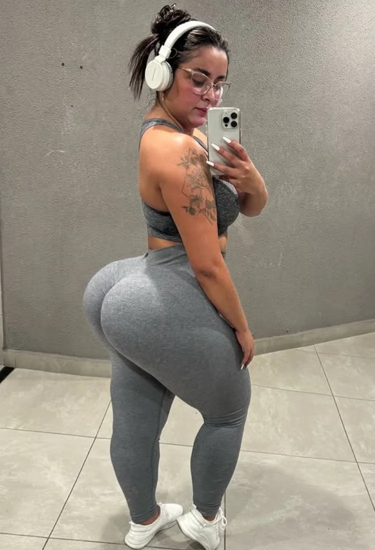 Gostosa da academia image 10