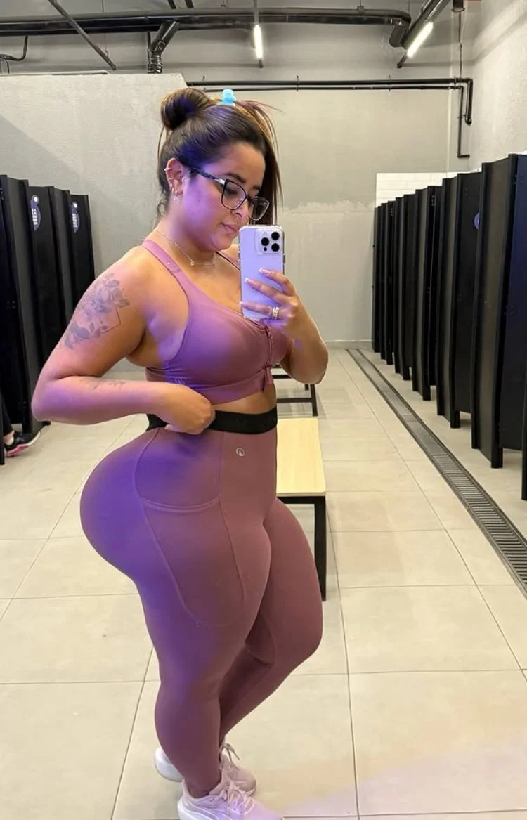 Gostosa da academia image 7