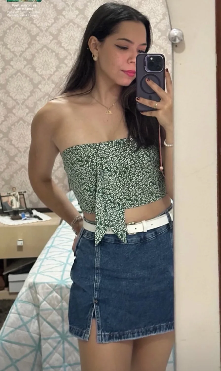 Qual a sua nota pra essa gostosa branquela image 25