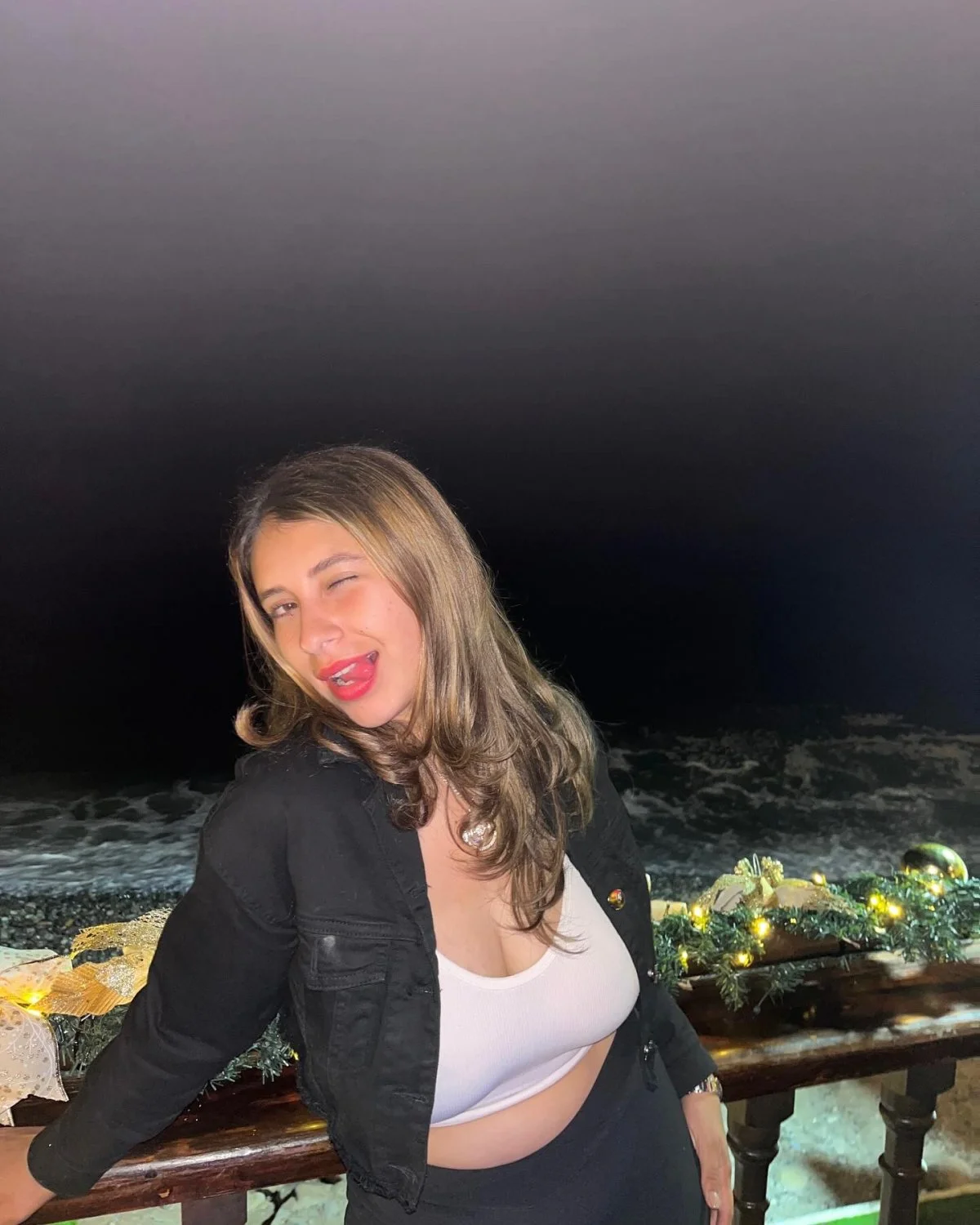 Xiomara Vasquez wants to be your new semen dump, who gives the first tribute on her image 5
