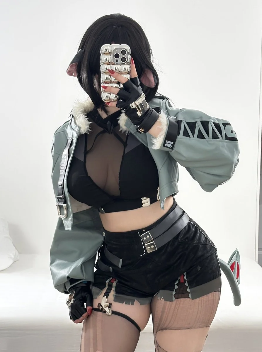 Duelo de putas y hermosas cosplayers. Ambas son calienta huevos, pero con cuál te quedas? Ctlvs image 11