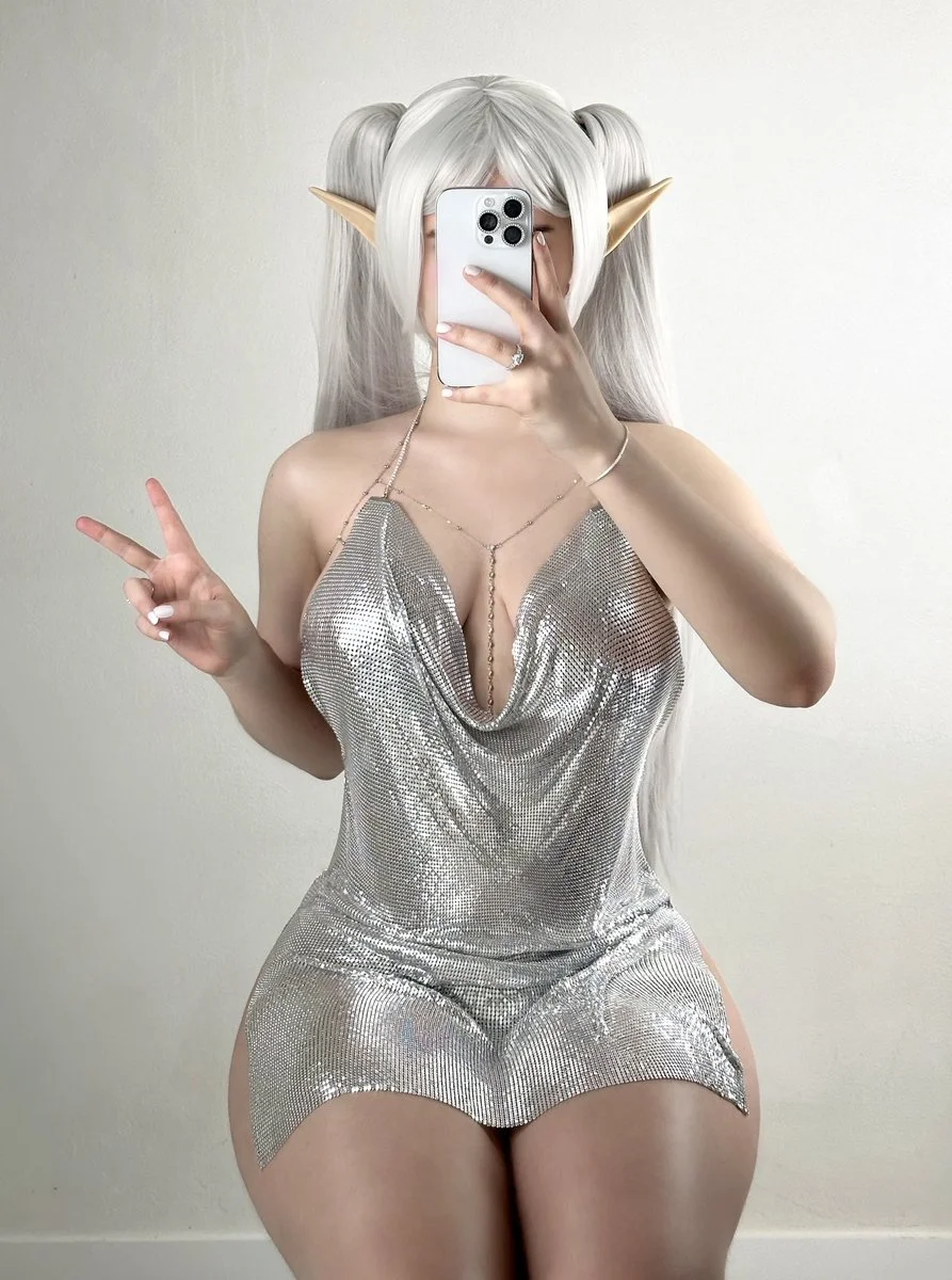 Duelo de putas y hermosas cosplayers. Ambas son calienta huevos, pero con cuál te quedas? Ctlvs image 12