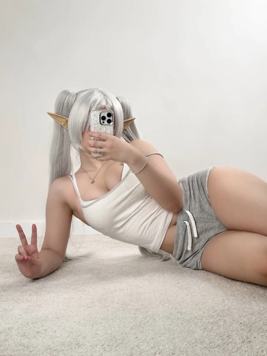 Duelo de putas y hermosas cosplayers. Ambas son calienta huevos, pero con cuál te quedas? Ctlvs image 18