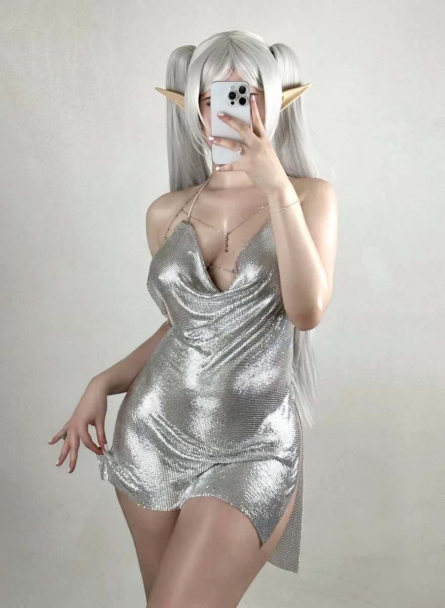 Duelo de putas y hermosas cosplayers. Ambas son calienta huevos, pero con cuál te quedas? Ctlvs image 22