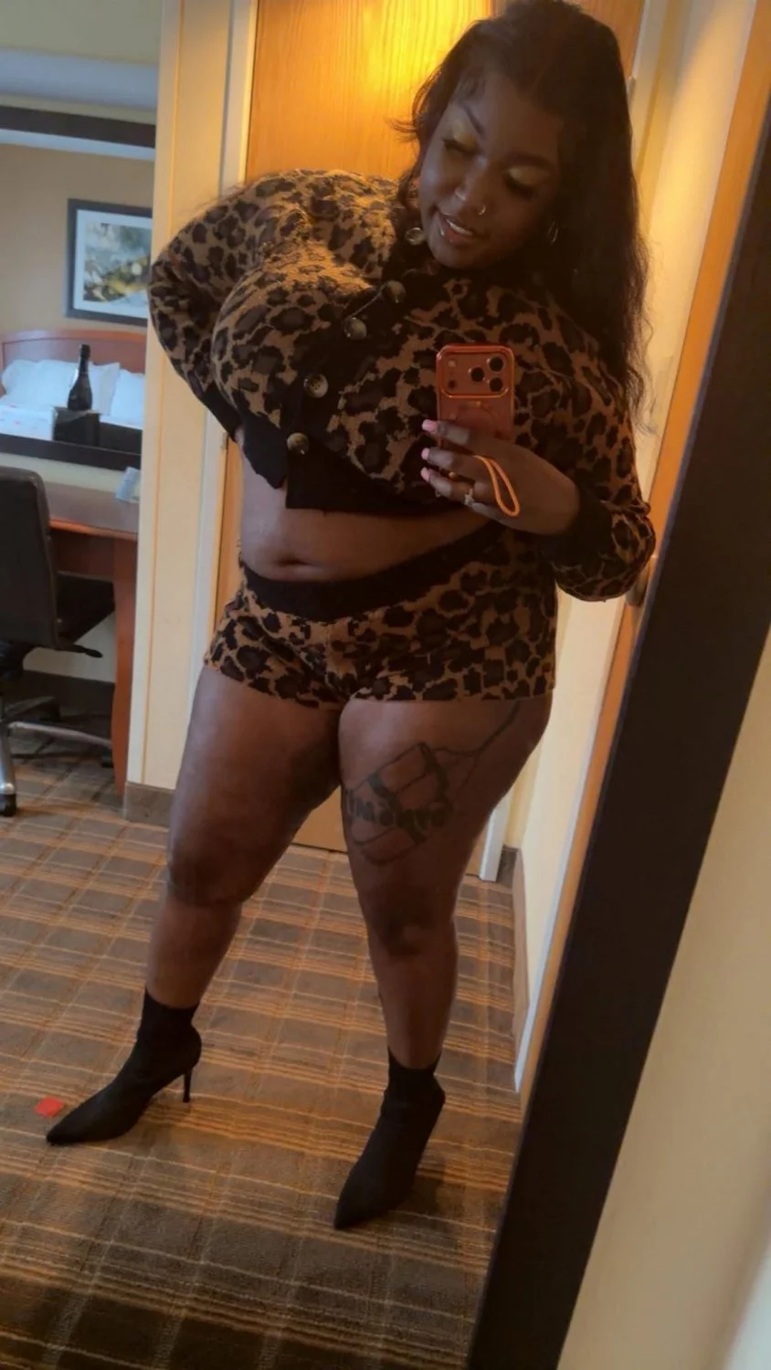 Thick ghetto ebony milf 🍑 image 35