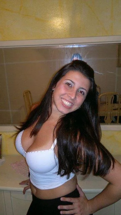 Rabuda gostosa, o que fariam com ela? image 19