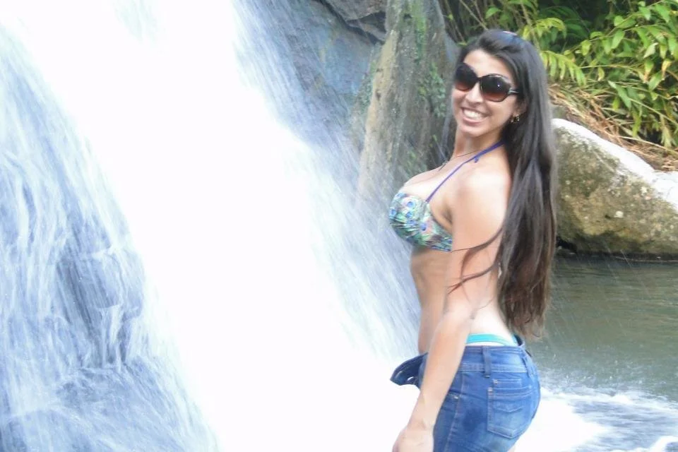 Rabuda gostosa, o que fariam com ela? image 21