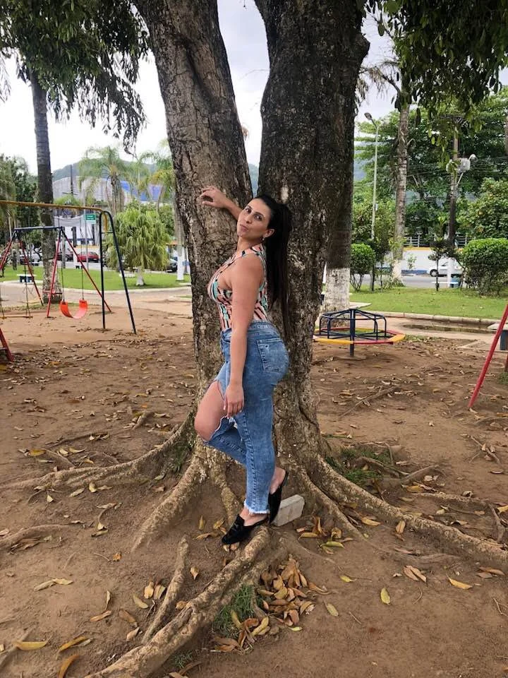 Rabuda gostosa, o que fariam com ela? image 26