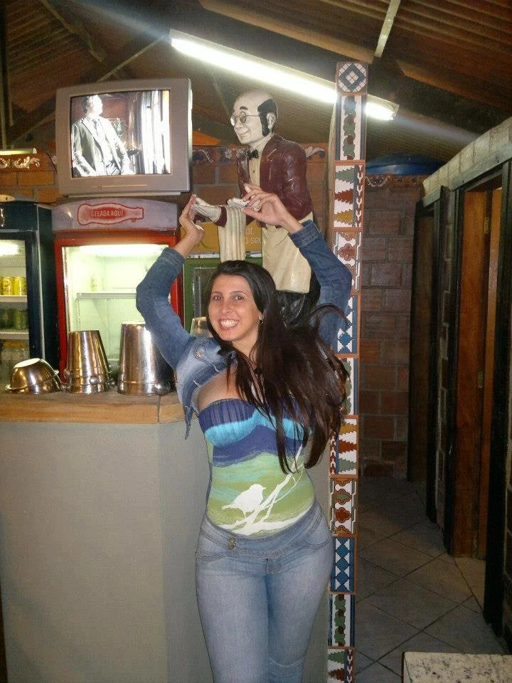 Rabuda gostosa, o que fariam com ela? image 28