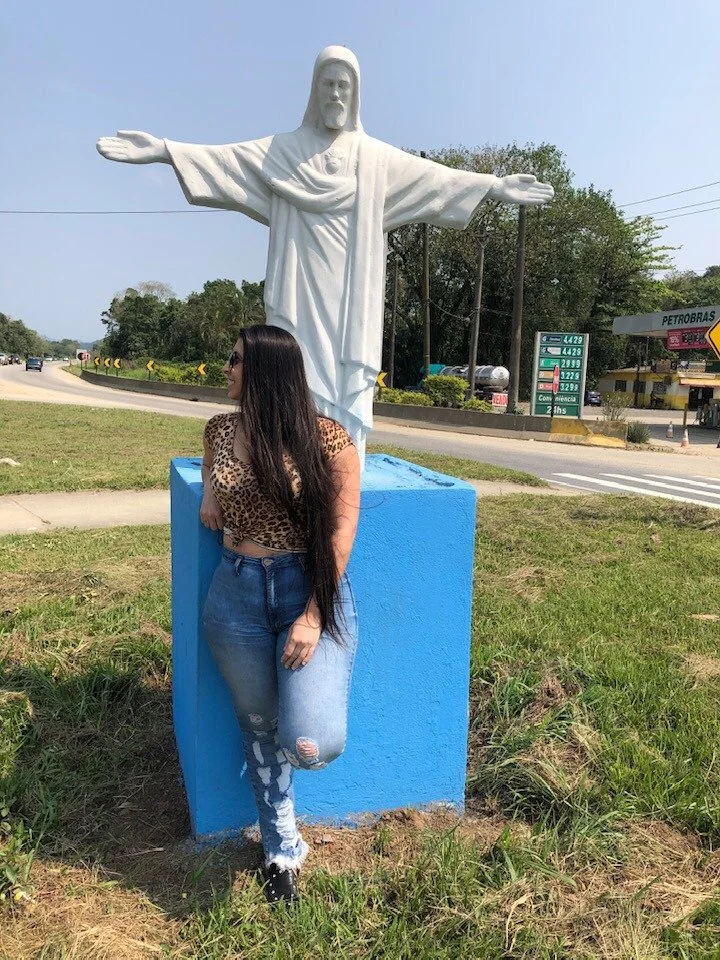 Rabuda gostosa, o que fariam com ela? image 31