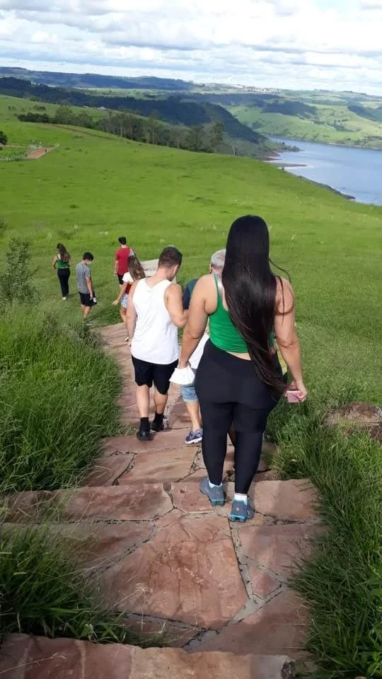 Rabuda gostosa, o que fariam com ela? image 36