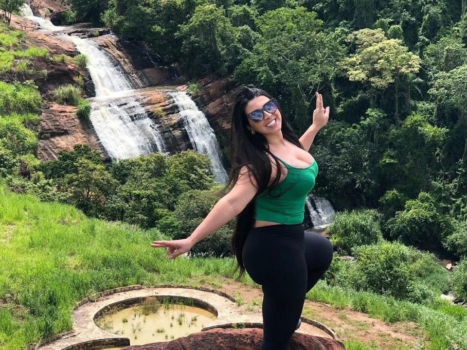 Rabuda gostosa, o que fariam com ela? image 47