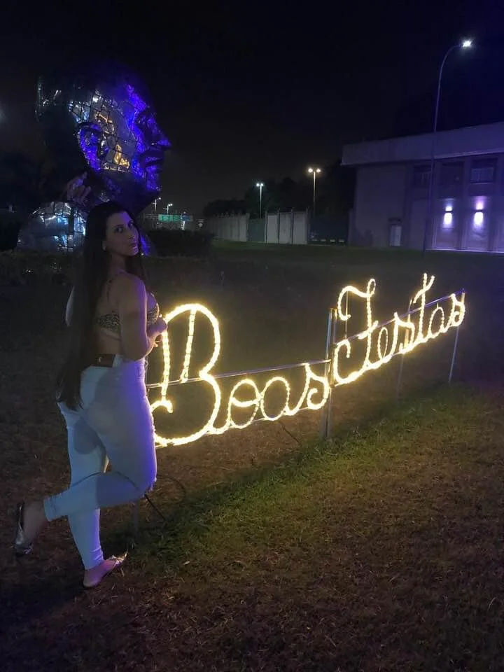 Rabuda gostosa, o que fariam com ela? image 9
