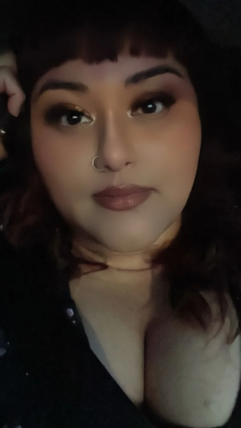 Chubby Latina daughter main image