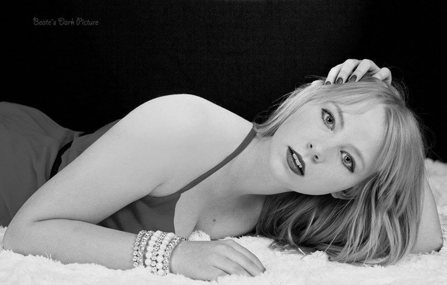 German Claudia S. image 5