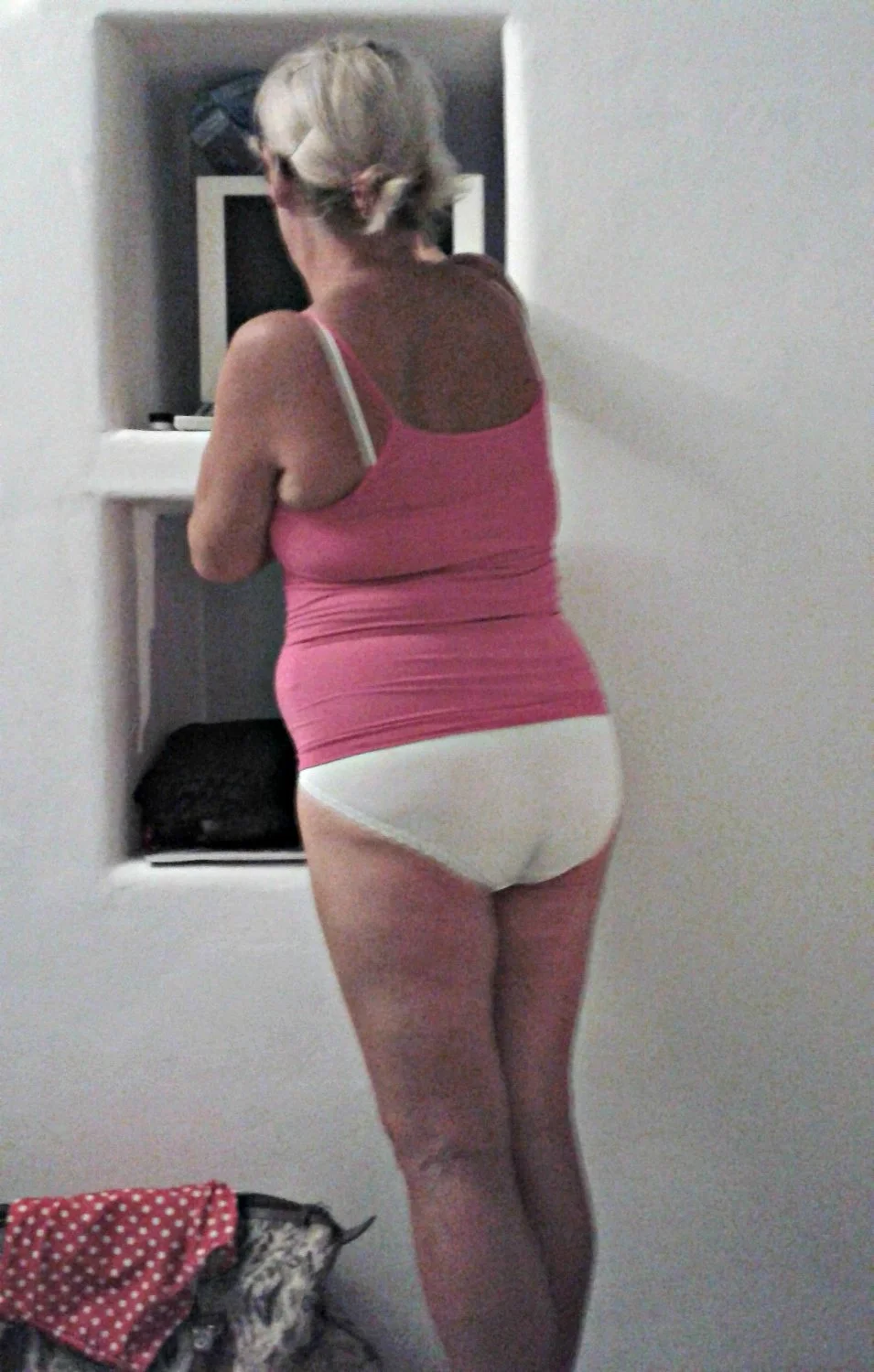 Chubby in pink image 8