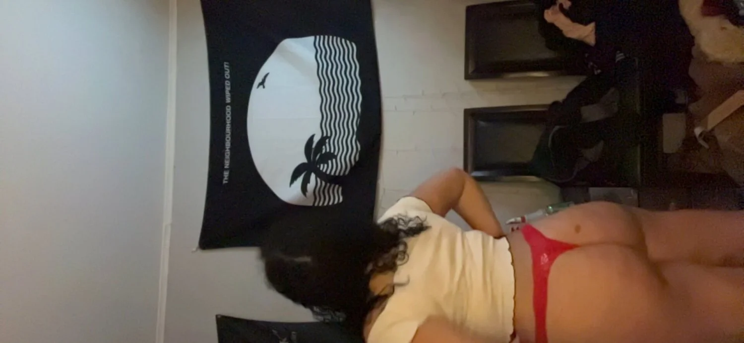 Chubby goth GF lost image 11