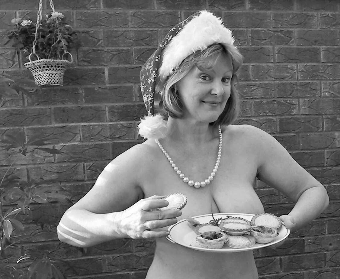 Lovely UK Milf anyone have more? image 14