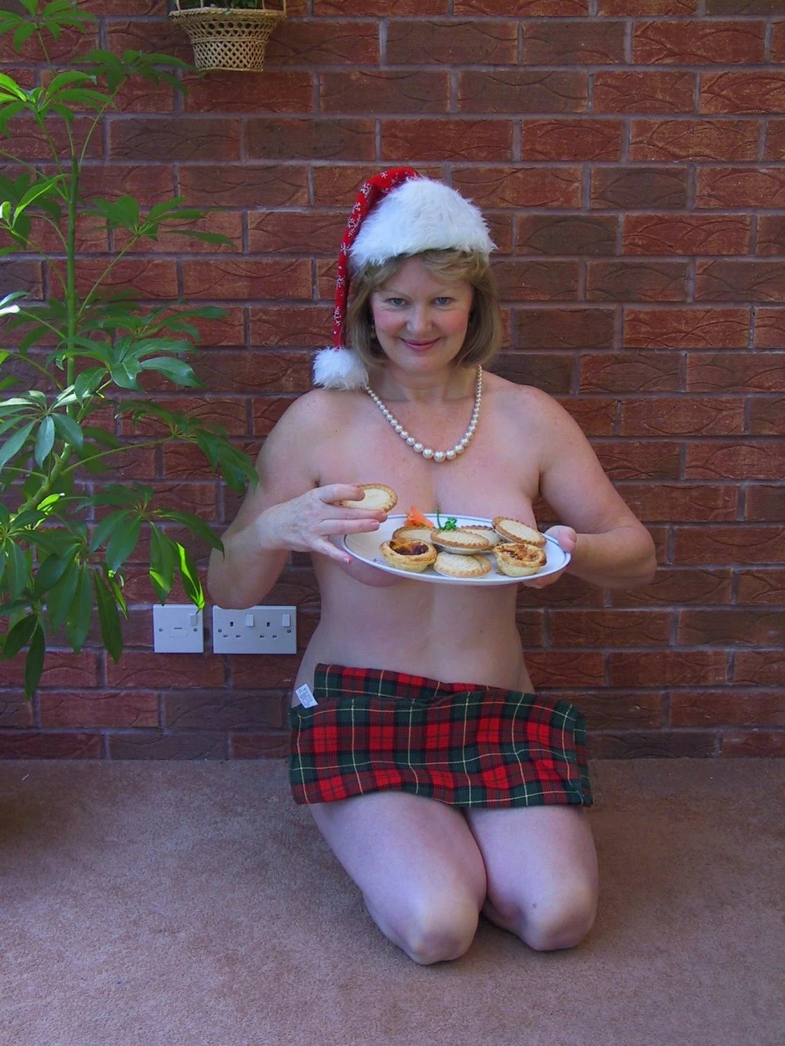 Lovely UK Milf anyone have more? image 23