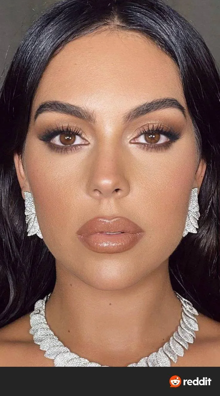 Georgina Rodriguez Fat Tits and Hot Face image 10