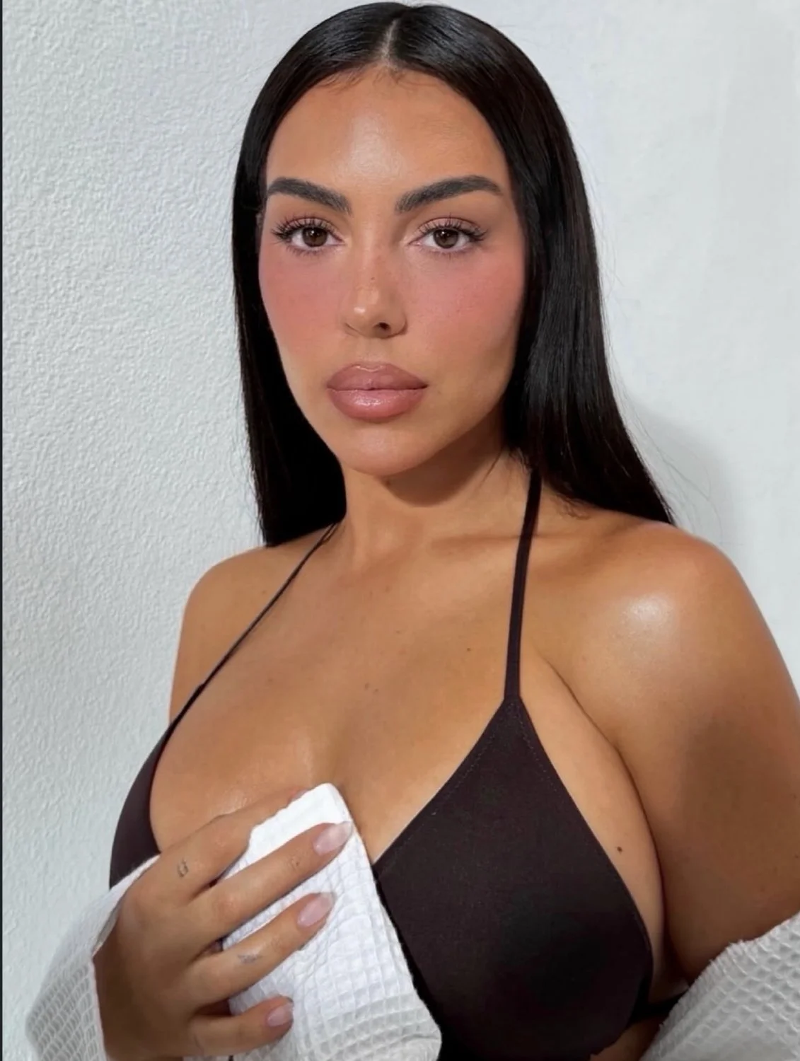 Georgina Rodriguez Fat Tits and Hot Face image 26
