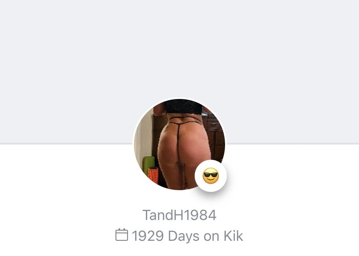 MILF whore with the perfect mommy body Pt.4!! That bulls cream pie tho🤤 That fucking wedding ring🔥 image 26