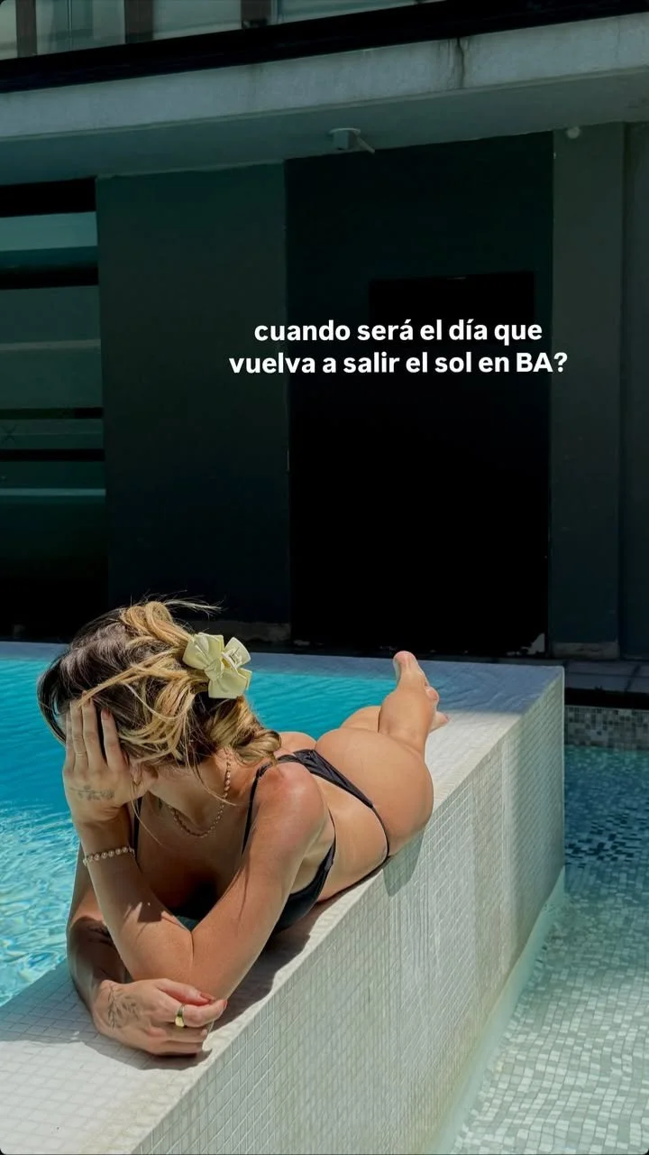 SASHA FERRO image 3