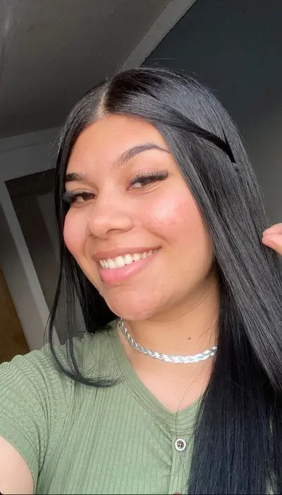 Novinha mostrando os peitinhos gostosos vazou exibindo tudo ate a bundo videos vazados cover image