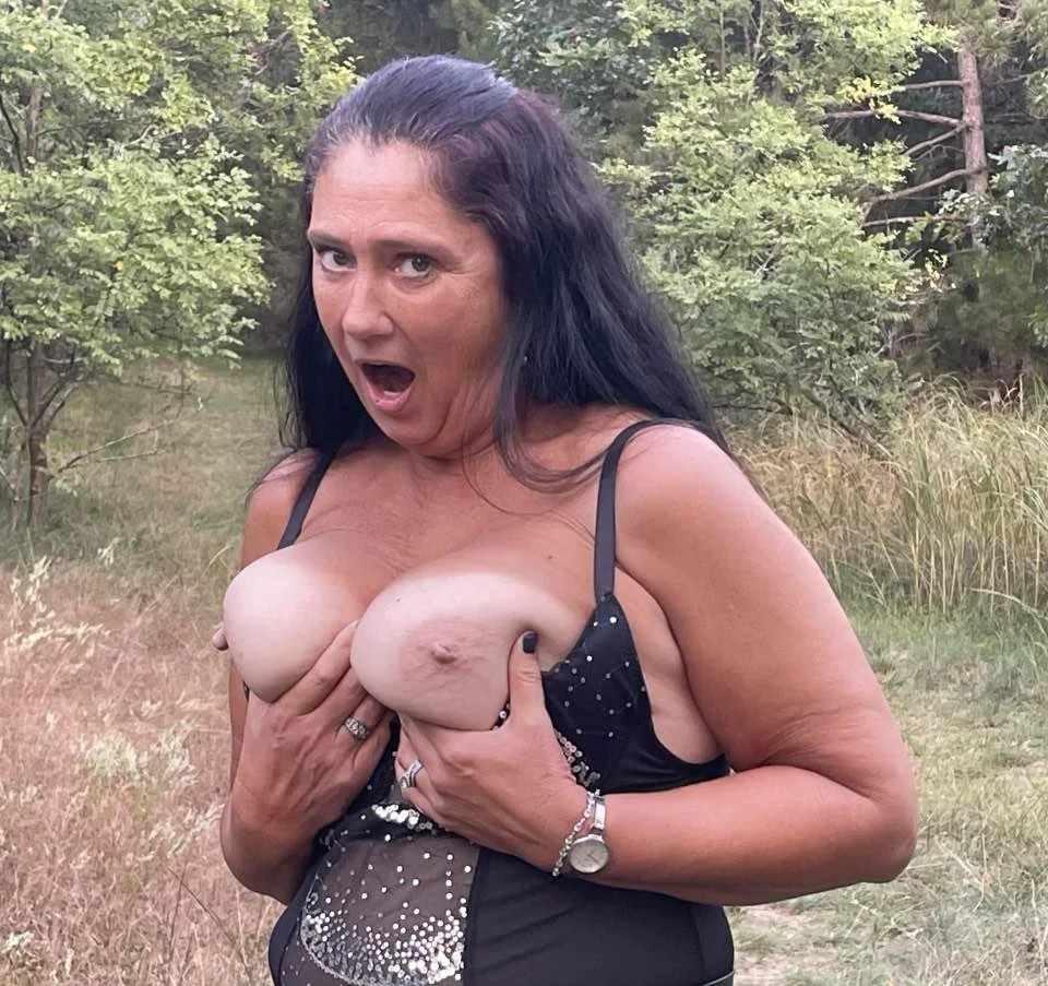 A Very Naughty Amateur Wisconsin Wife......Per Request image 5